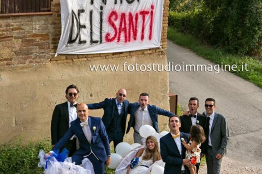 VIVA gli Sposi e gli amici “de li Santi” !