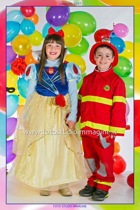 …e chiudiamo in bellezza il nostro fantastico Carnevale dei bambini com Emanuele e AnnaGiulia