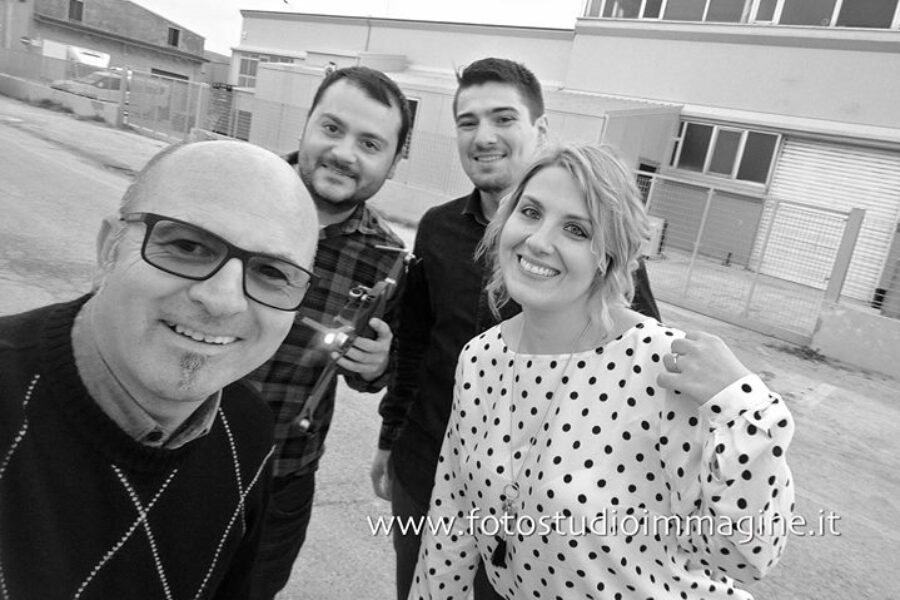 Selfie con una simpaticissima coppia: ALESSANDRO&MICHELA 🤣🎥😃📷❤️🎬🍀#selfie #prewedding #amore #coppia #fotografia #fotostudioimmagine